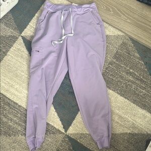 Figs Women's Lavender Jogger Pants